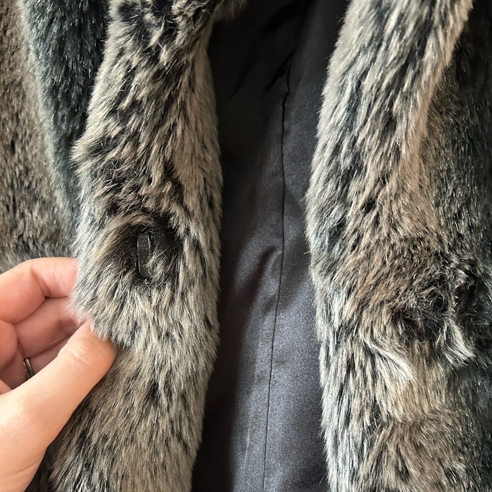 Kristen Blake Faux Fur Brown and Tan Vest Women’s size Small - Picture 8 of 11
